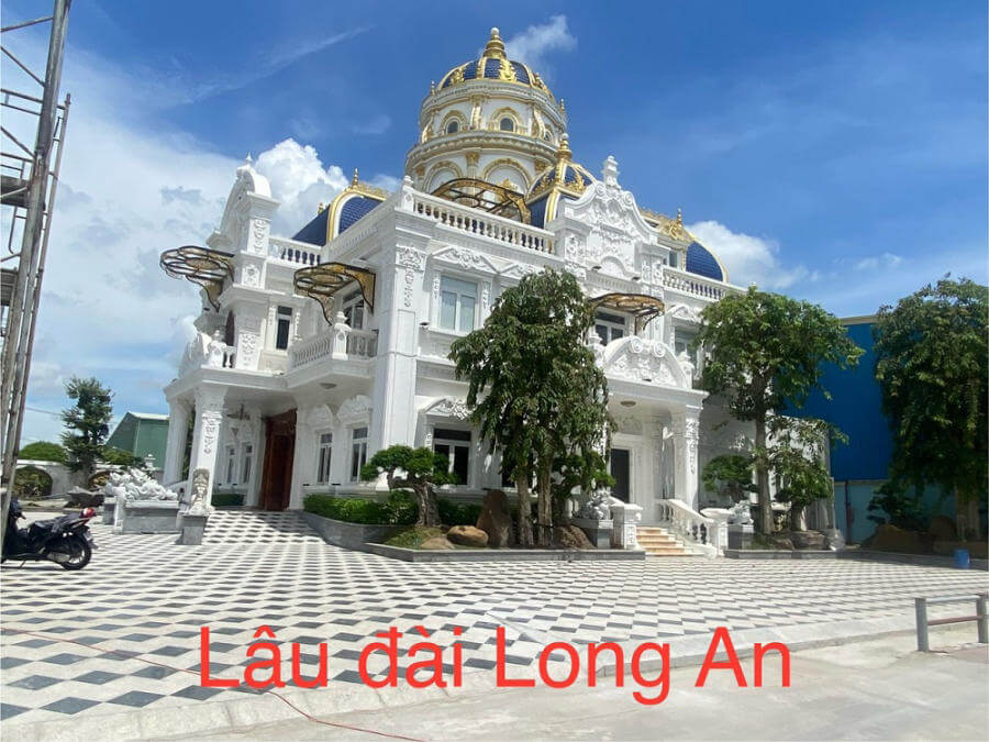 Thi công màn cửa Lâu Đài Long An 
