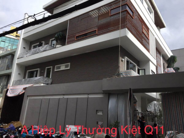 Thi công màn cửa tại nhà A Hiệp Lý Thường Kiệt Quận 11